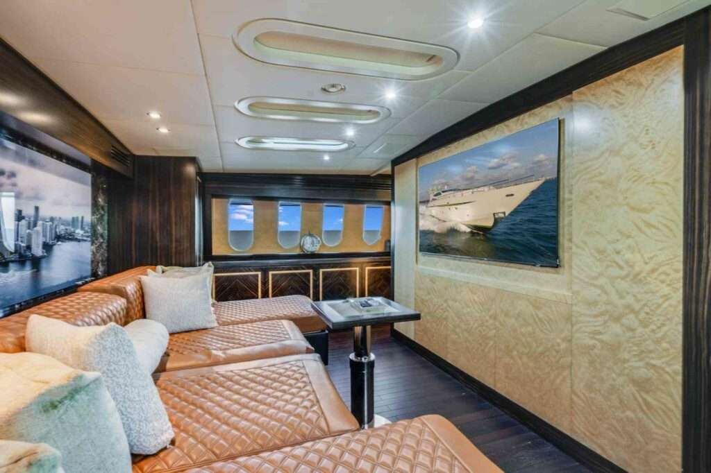 Reliable Luxury Yacht Rental