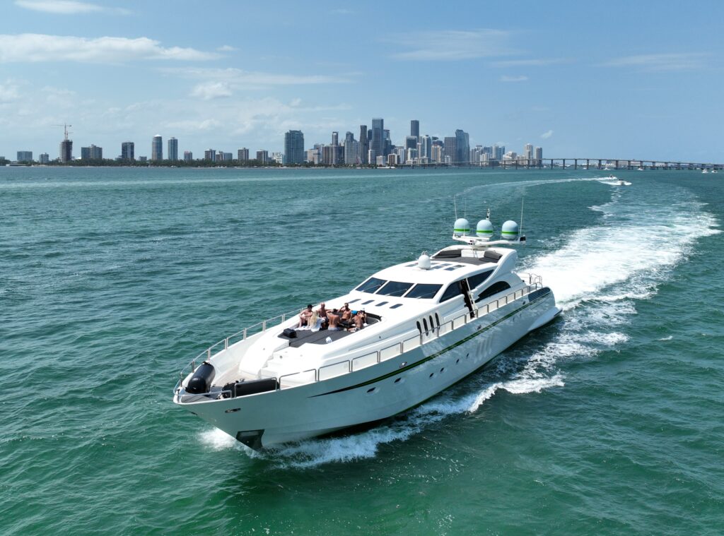 yacht rental miami for rent